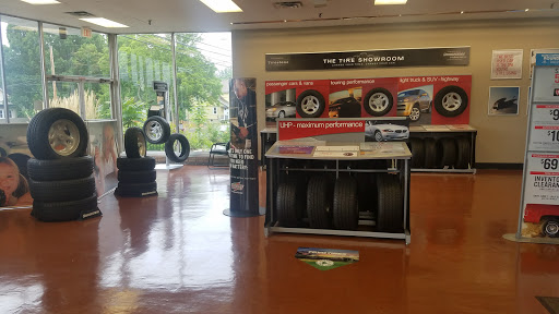 Tire Shop «Firestone Complete Auto Care», reviews and photos, 750 Kings Hwy E, Fairfield, CT 06825, USA