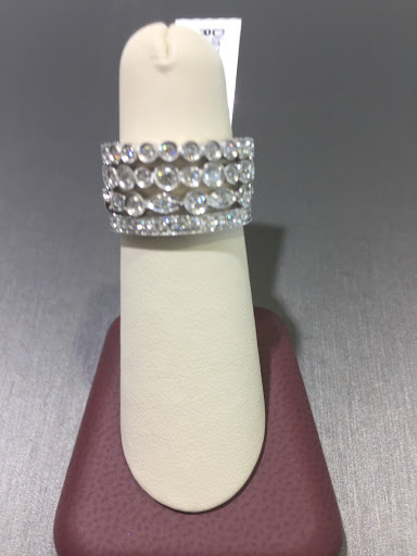 Jewelry Store «Diamond Castle Fine Jewelry of Woodstock», reviews and photos, 9940 GA-92 #1, Woodstock, GA 30188, USA