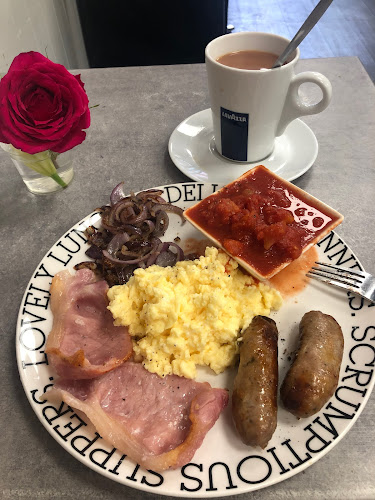 Reviews of Eats and Treats in Watford - Coffee shop