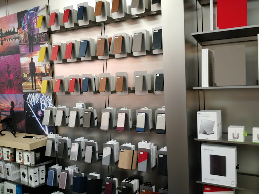 Computer Store «Apple Reston», reviews and photos, 11949 Market St, Reston, VA 20190, USA