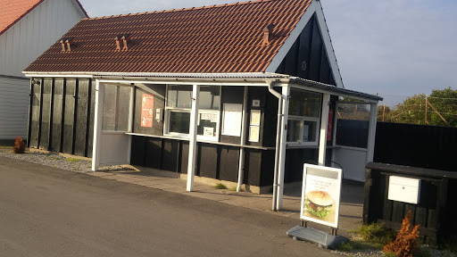 Is & Pølsehytten, Klintholm Havn in Borre, Haderslev