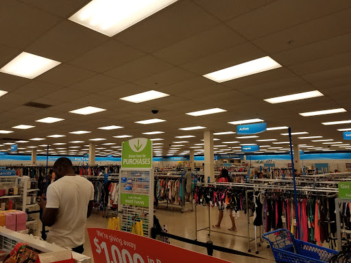 Clothing Store «Ross Dress for Less», reviews and photos, 921 E Commercial Blvd, Oakland Park, FL 33334, USA