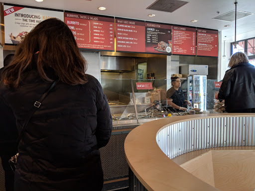 Mexican Restaurant «Chipotle Mexican Grill», reviews and photos, 786 Mainstreet, Hopkins, MN 55343, USA