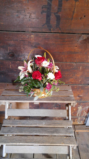 Florist «Platform 322», reviews and photos, 322 W Main St, Lexington, IL 61753, USA