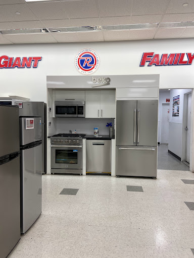 Appliance Store «P.C. Richard & Son», reviews and photos, 1574 Boston Post Rd, Milford, CT 06460, USA