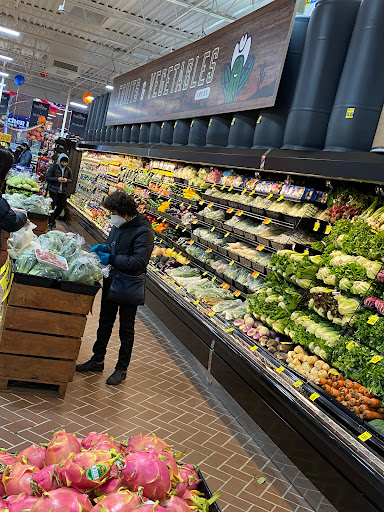 Supermarket «Western Beef Supermarket», reviews and photos, 44-44 College Point Blvd, Flushing, NY 11355, USA