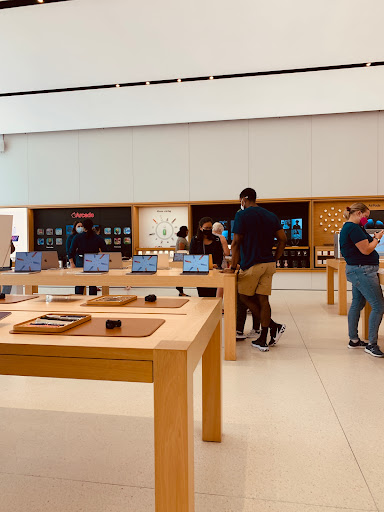 Computer Store «Apple St. Johns Town Center», reviews and photos, 4835 River City Dr, Jacksonville, FL 32246, USA