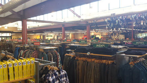 Sporting Goods Store «Any Mountain - Corte Madera», reviews and photos, 71 Tamal Vista Blvd, Corte Madera, CA 94925, USA