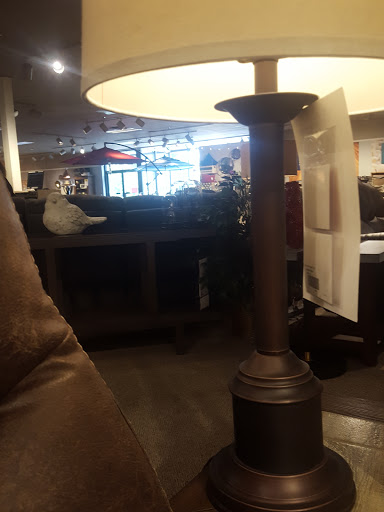 Furniture Store «Art Van Furniture - Muskegon», reviews and photos, 630 Seminole Rd, Muskegon, MI 49441, USA