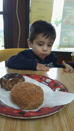 Donut Shop «Honeycomb Donuts», reviews and photos, 354 S Riverside Ave, Rialto, CA 92376, USA