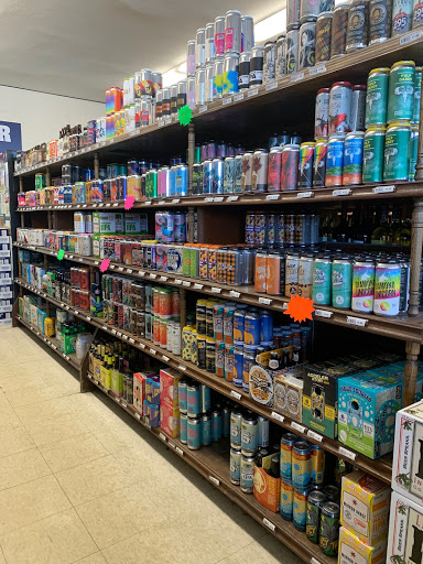 Liquor Store «Town Wine & Spirits», reviews and photos, 179 Newport Ave, Rumford, RI 02916, USA