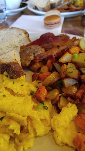 Coffee Shop «Commonwealth Cafe», reviews and photos, 300 Hamilton Row, Birmingham, MI 48009, USA