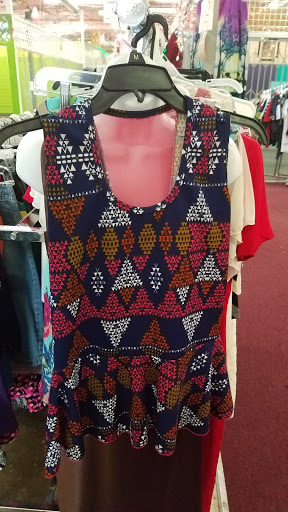 Shopping Mall «Bazaar El Royal Shopping Mall», reviews and photos, 2534 Royal Ln, Dallas, TX 75229, USA