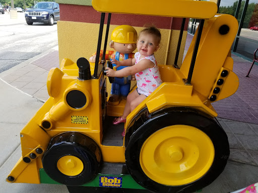 Shopping Mall «Johnson Creek Premium Outlets», reviews and photos, 575 Linmar Ln, Johnson Creek, WI 53038, USA