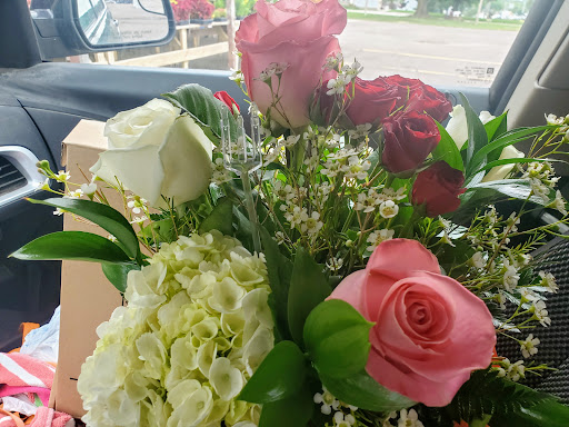 Florist «White Bear Floral Shop & Greenhouse», reviews and photos, 3550 Hoffman Rd E, White Bear Lake, MN 55110, USA