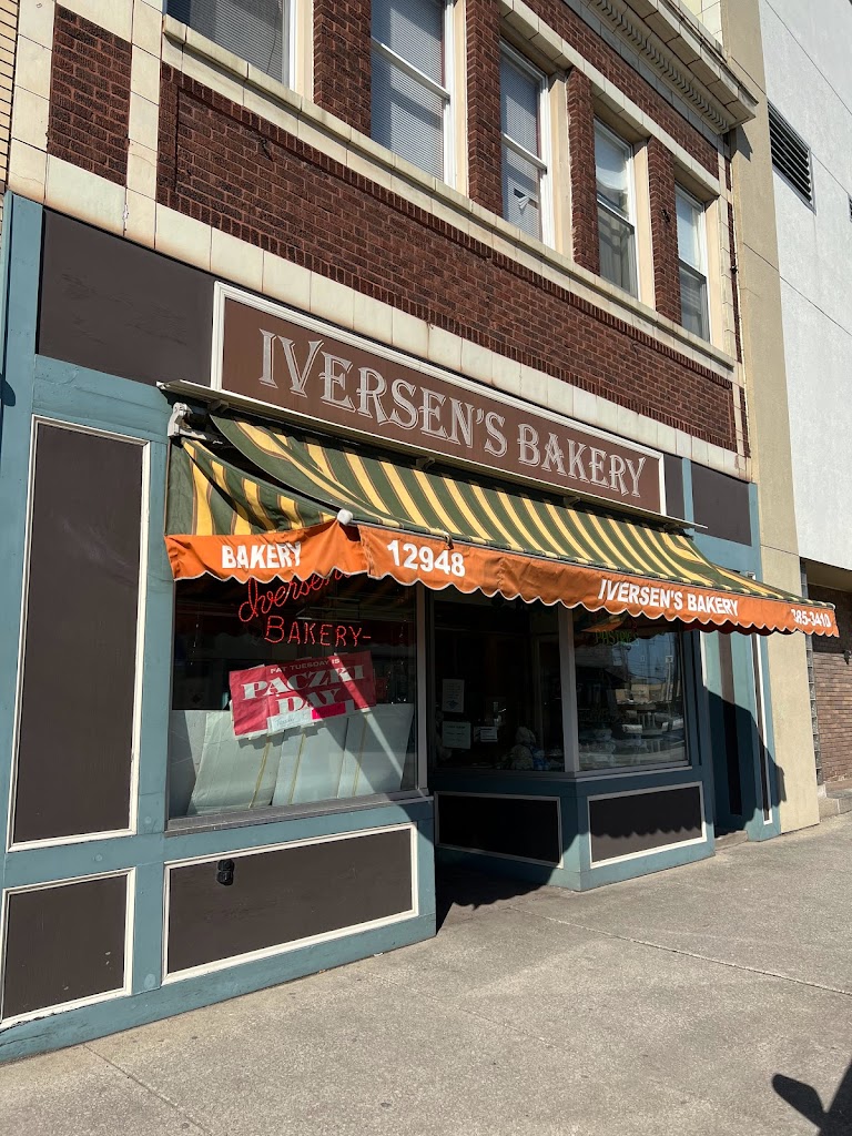 Iversen's Bakery 60406