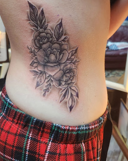 Explore lining tattoo ideas, creative tattoo ideas in Bradenton, available at Memory Lane Tattoo Co.