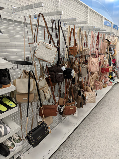 Clothing Store «Ross Dress for Less», reviews and photos, 4240 Kearny Mesa Rd, San Diego, CA 92111, USA