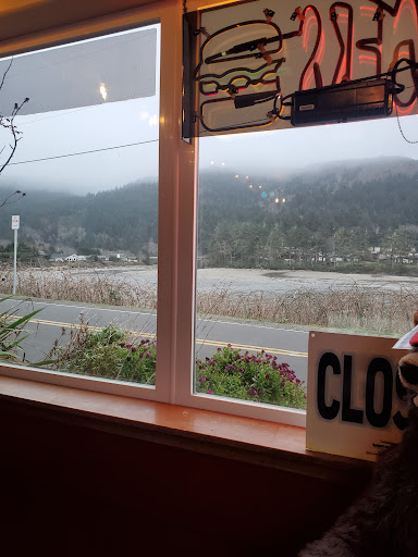 Family Restaurant «Yachats Underground Pub & Grub», reviews and photos, 125 Ocean View Dr, Yachats, OR 97498, USA