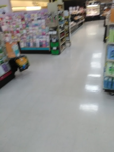 Grocery Store «Apples Grocery Store», reviews and photos, 4100 Ivanhoe Ave, Sheffield Lake, OH 44054, USA