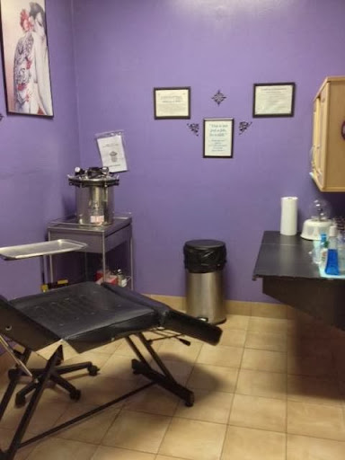 Tattoo and Piercing Shop «Absolute Tattoo Studio #3», reviews and photos, 11832 Bandera Rd, Helotes, TX 78023, USA