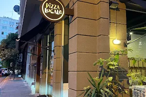 Pizza Locale image