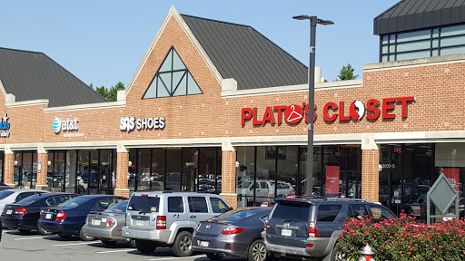 SAS Shoes, 13005 Lee Jackson Memorial Hwy # R, Fairfax, VA 22033, USA, 