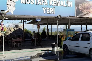 Mustafa Kemal'in Yeri Çöp Sis image