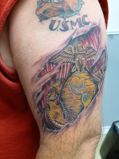 Tattoo Shop «magnum opus tattoo company», reviews and photos, 1817 Padre Blvd #4, South Padre Island, TX 78597, USA