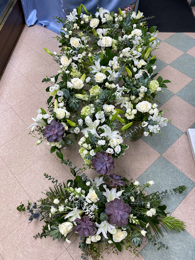 Florist «Morton Grove Florist», reviews and photos, 5741 Dempster St, Morton Grove, IL 60053, USA