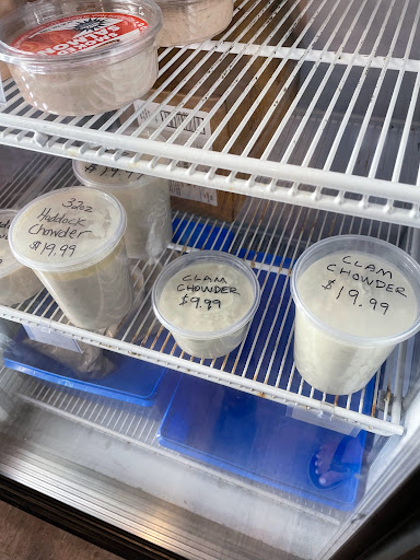 Seafood Market «Dorr Lobster Seafood Market», reviews and photos, 372 Shore Rd, Ellsworth, ME 04605, USA