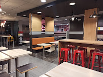 Atmosphère du Restaurant KFC CAEN HEROUVILLE à Hérouville-Saint-Clair - n°11