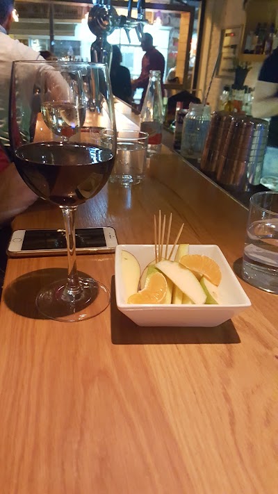 Photos of 180&deg; sun & lounge