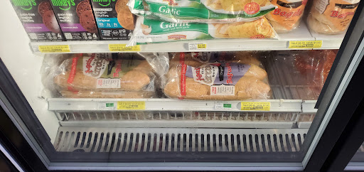 Supermarket «Berkeley Bowl West», reviews and photos, 920 Heinz Ave, Berkeley, CA 94710, USA