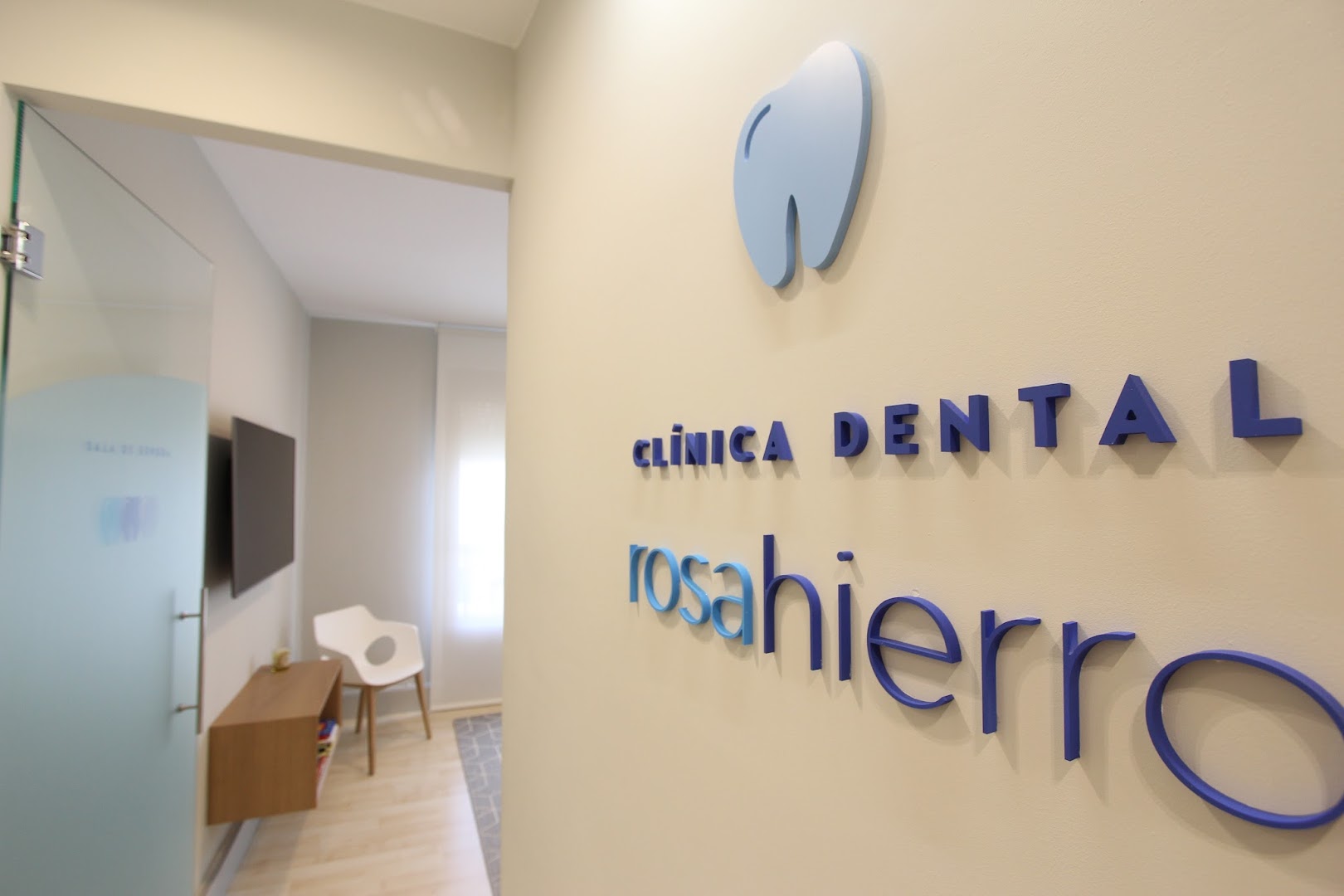 Clinica Dental Rosa Hierro