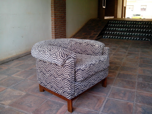 ARPILLERA. Tapicería y restauración en Benifairó de les Valls, Valencia