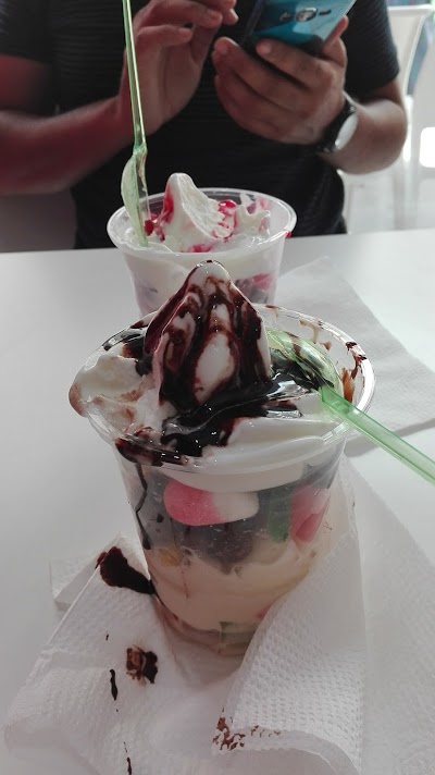 Photos of McDonald's 2 Mars