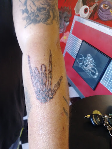 Tattoo Shop «Sketches Tattoo», reviews and photos, 4356 W Olive Ave, Glendale, AZ 85302, USA