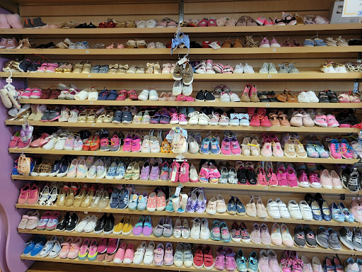 Consignment Shop «Kid to Kid», reviews and photos, 4940 E Ray Rd, Phoenix, AZ 85044, USA