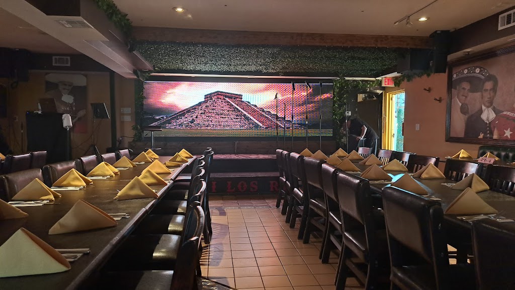 El Mariachi Bar & Grill 92867