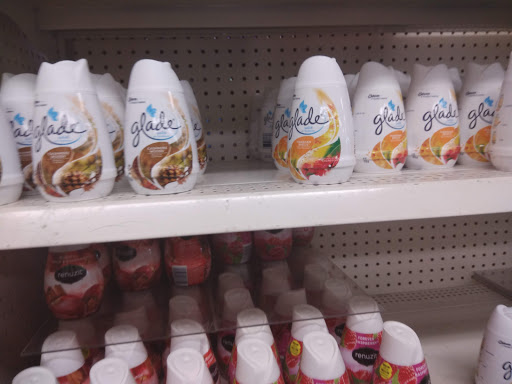 Dollar Store «Dollar Tree», reviews and photos, 12533 Olive Blvd, Creve Coeur, MO 63141, USA