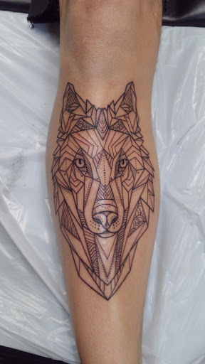 Tattoo Shop «Vertigo Tattoo & Body Piercing», reviews and photos, 7594 Shipyard Rd, Manns Harbor, NC 27953, USA