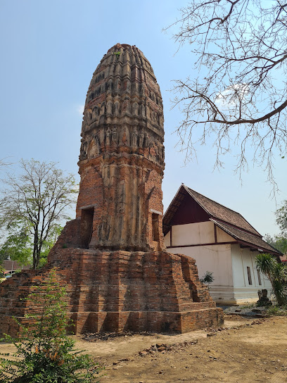 วัดพระปรางค์ Wat Phra Prang