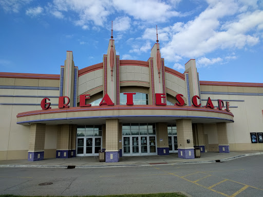 Movie Theater «Regal Cinemas River Falls 12», reviews and photos, 951 E Lewis and Clark Pkwy, Clarksville, IN 47129, USA