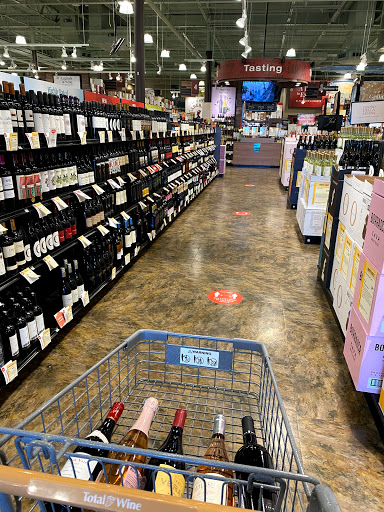 Wine Store «Total Wine & More», reviews and photos, 1451 Chain Bridge Rd, McLean, VA 22101, USA