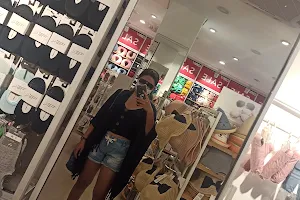 Miniso image