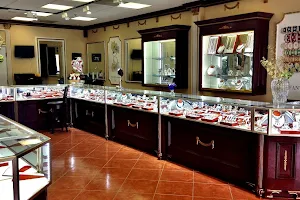 Estate Jewelers At Buckhead image