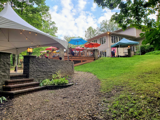 Winery «Three Oaks Vineyard LLC», reviews and photos, 1591 Crosley Rd, Granville, OH 43023, USA