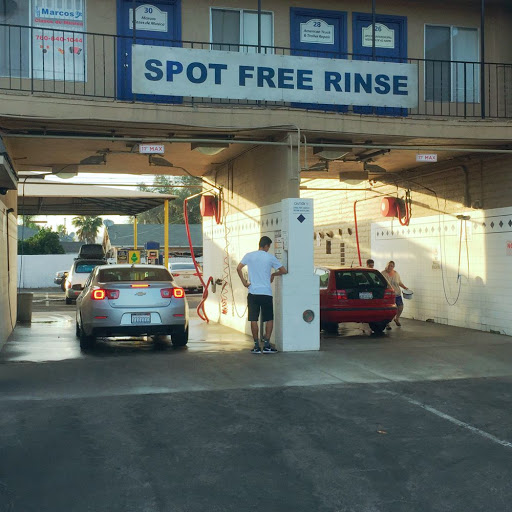 9th Avenue Car Wash en Escondido