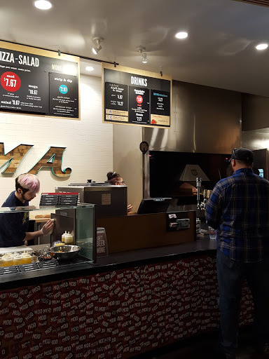 Mexican Restaurant «Chipotle Mexican Grill», reviews and photos, 1905 S 1st St, Yakima, WA 98903, USA